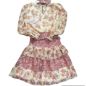 New Youth Flowered 2Piece Skirt Set w/ Bow Accessory!